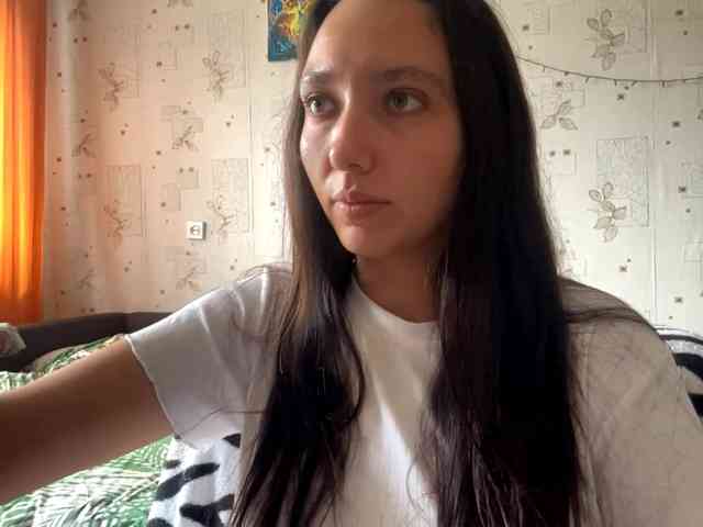 LeannBernmen webcam