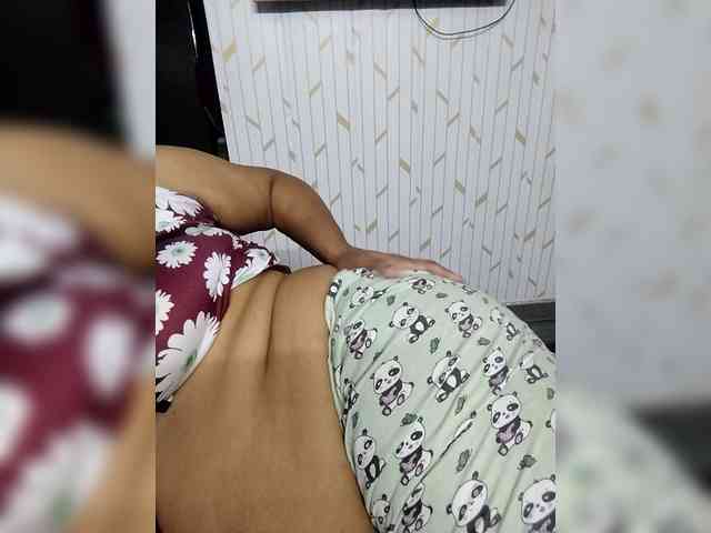 Savita123 webcam