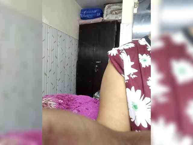 Savita123 webcam