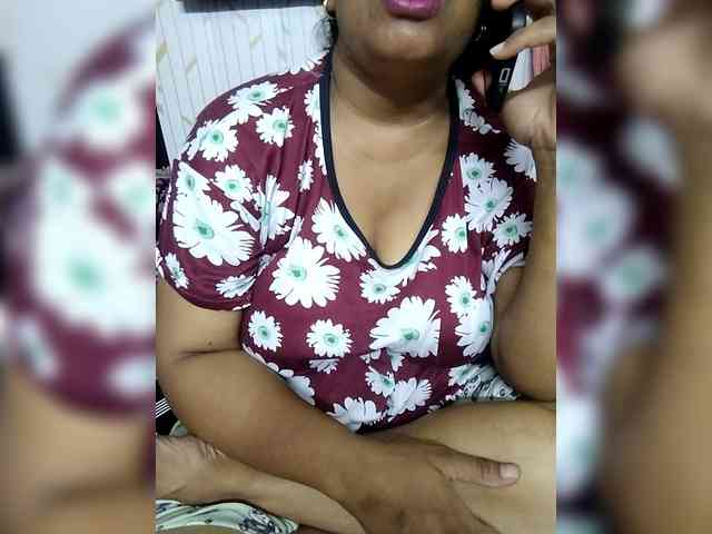 Savita123 webcam