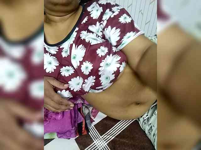 Savita123 webcam