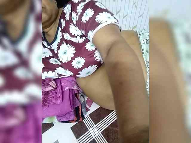 Savita123 webcam