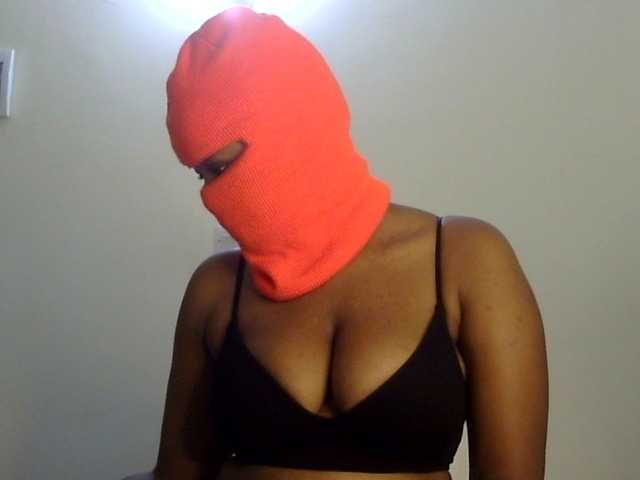 Chichid live cam on BongaCams