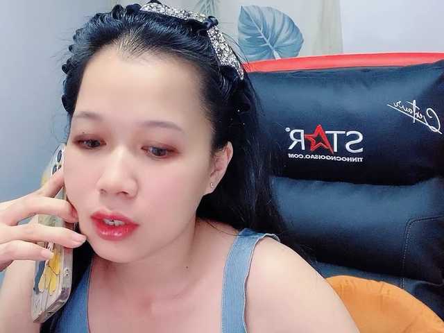 Sexyfull live cam on BongaCams