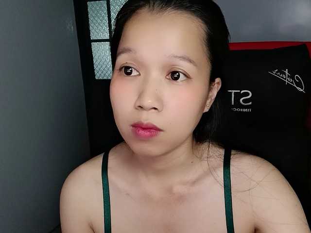 Sexyfull live cam on BongaCams