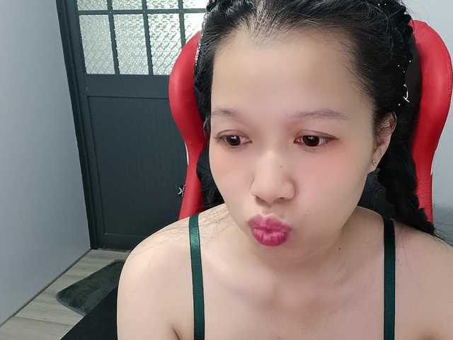 Sexyfull live cam on BongaCams