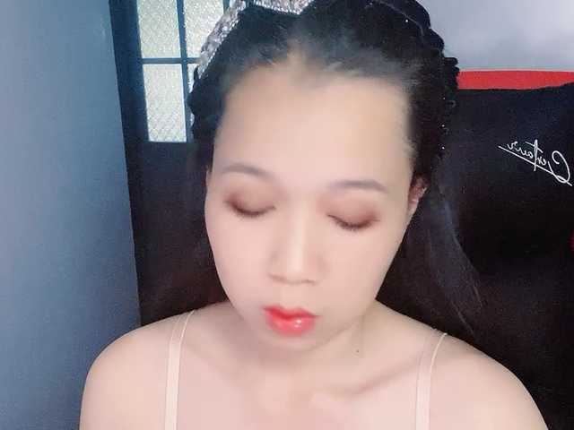 Sexyfull live cam on BongaCams