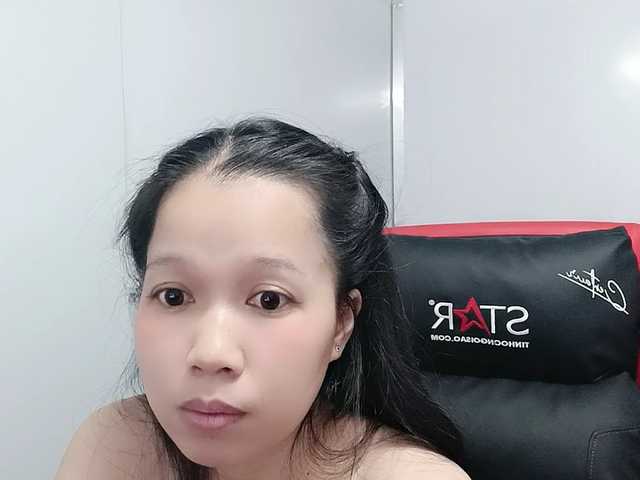 Sexyfull live cam on BongaCams