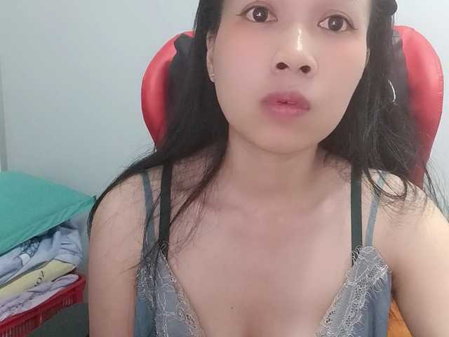 Sexyfull live cam on BongaCams