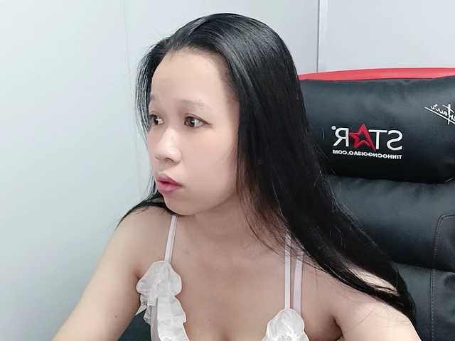 Sexyfull live cam on BongaCams