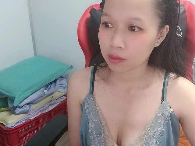Sexyfull live cam on BongaCams