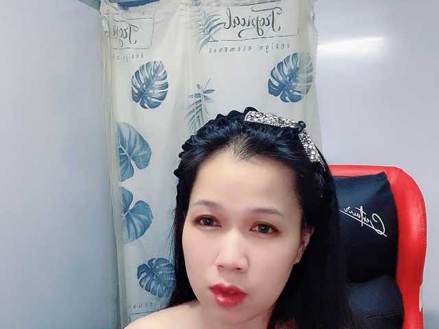 Sexyfull live cam on BongaCams