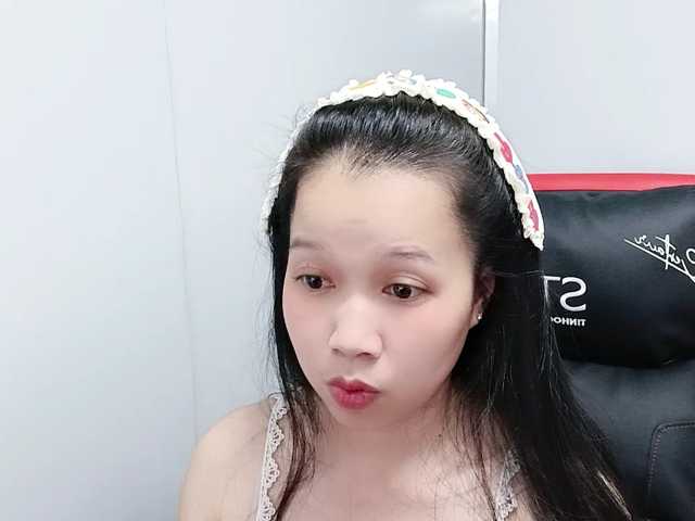 Sexyfull, live now on BongaCams