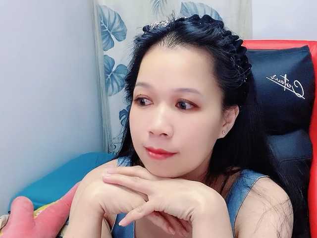 Sexyfull live cam on BongaCams