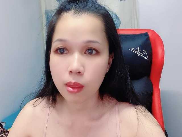 Sexyfull live cam on BongaCams