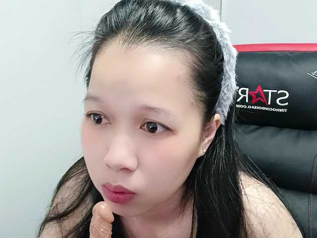 Sexyfull live cam on BongaCams