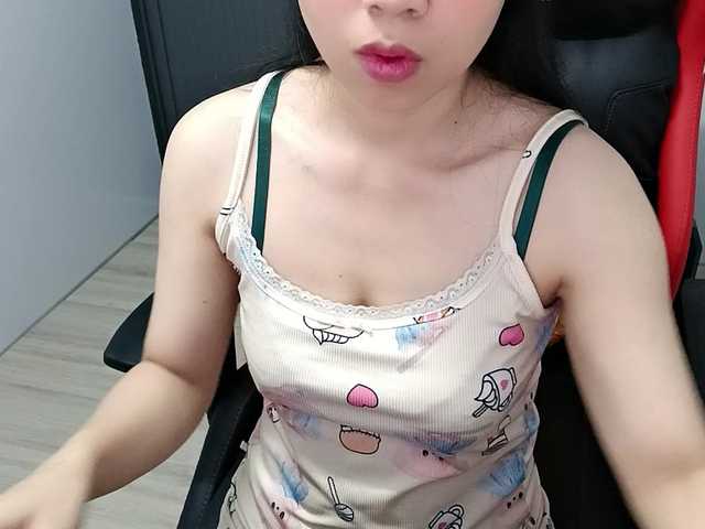 Sexyfull live cam on BongaCams