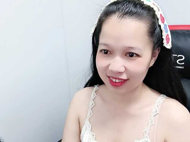 Sexyfull, live now on BongaCams
