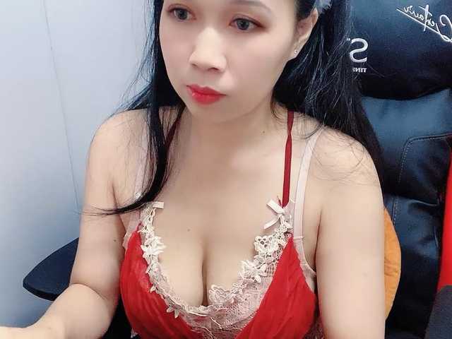 Sexyfull live cam on BongaCams