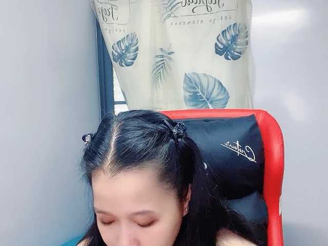 Sexyfull live cam on BongaCams