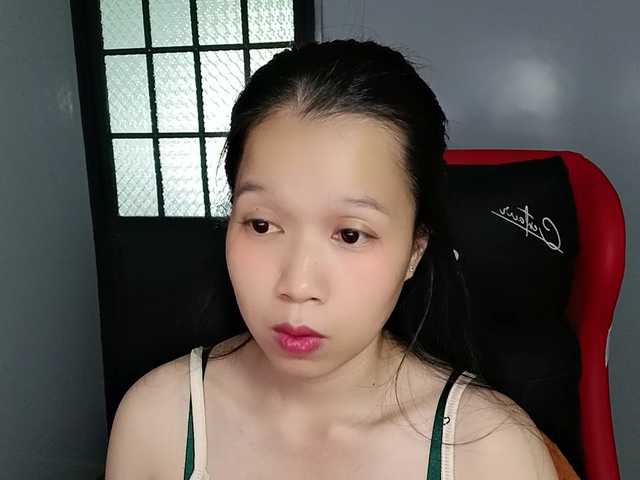 Sexyfull live cam on BongaCams