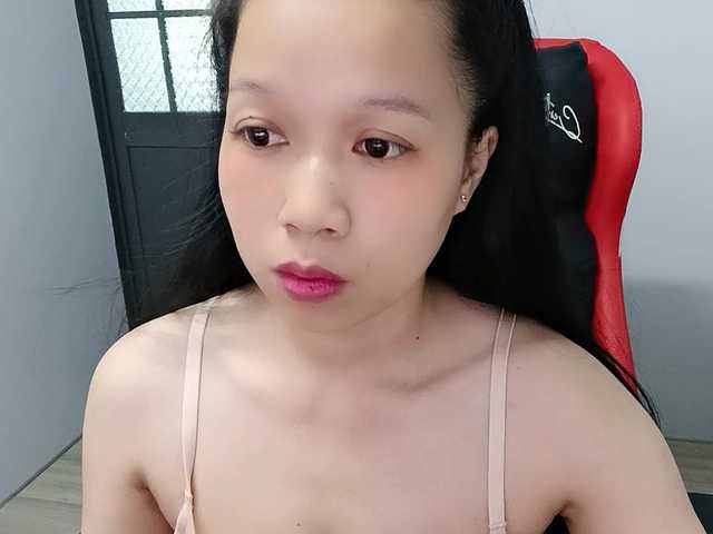 Sexyfull live cam on BongaCams
