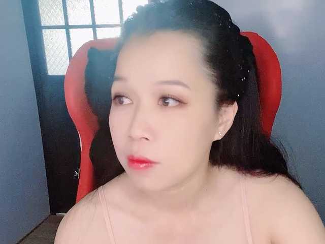 Sexyfull live cam on BongaCams