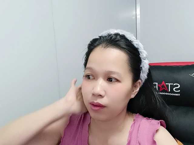 Sexyfull live cam on BongaCams