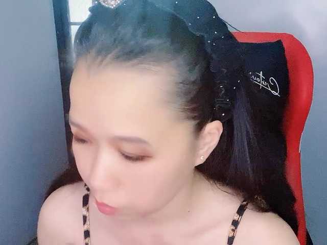 Sexyfull live cam on BongaCams