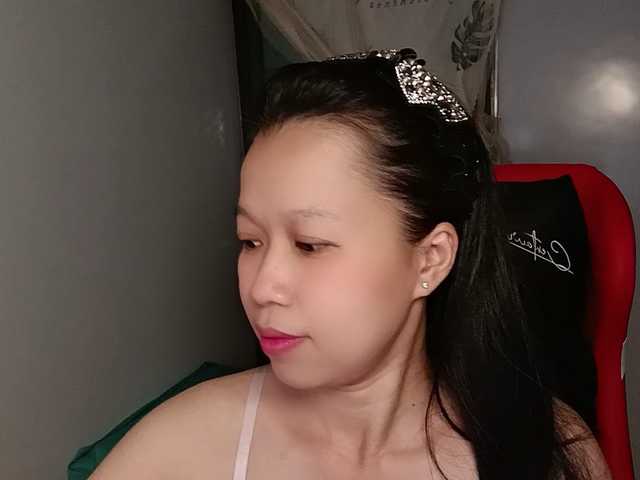 Sexyfull live cam on BongaCams