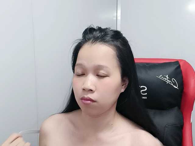 Sexyfull live cam on BongaCams