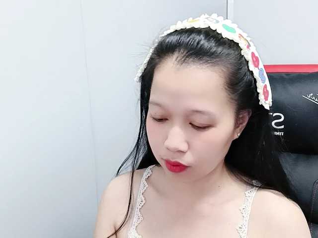 Sexyfull, live now on BongaCams
