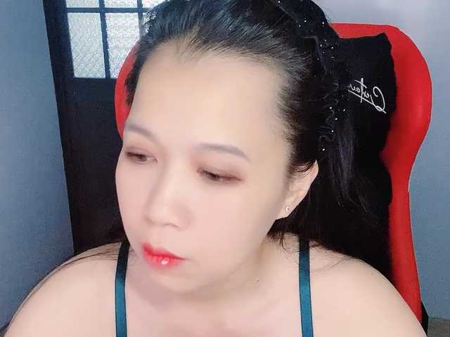 Sexyfull live cam on BongaCams