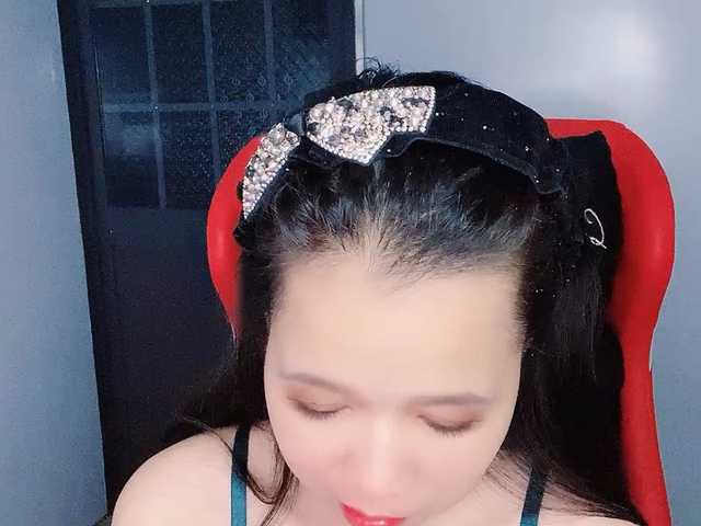 Sexyfull live cam on BongaCams