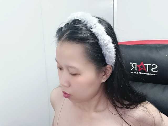 Sexyfull live cam on BongaCams