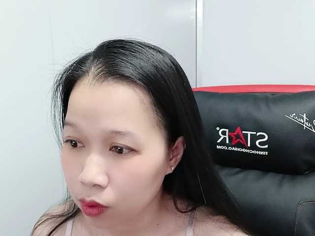 Sexyfull live cam on BongaCams