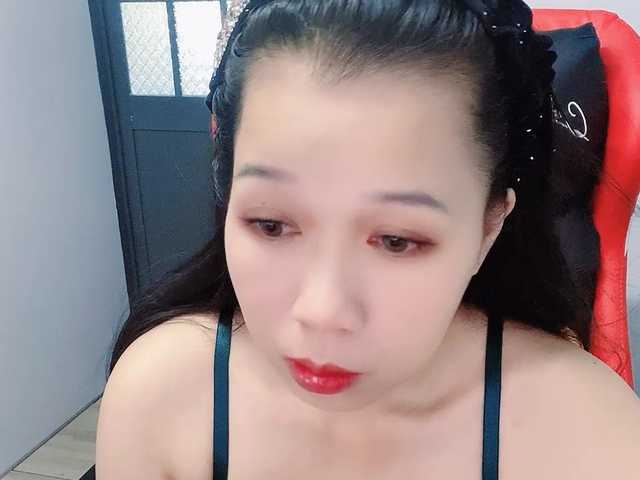 Sexyfull live cam on BongaCams