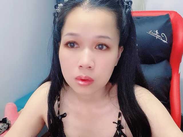 Sexyfull live cam on BongaCams