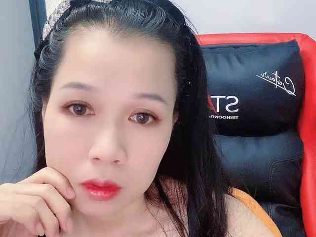 Sexyfull Live Webcam on BongaCams