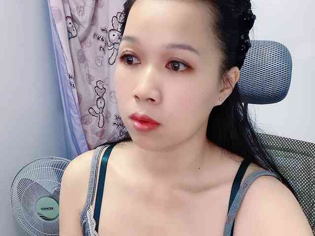 Sexyfull Live Webcam on BongaCams