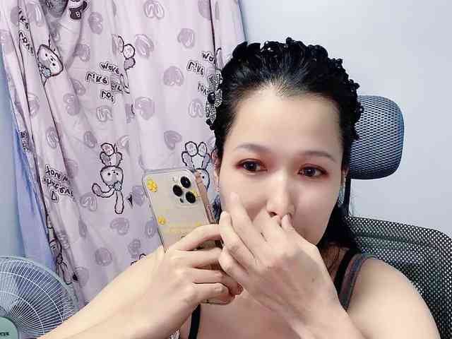 Sexyfull Live Webcam on BongaCams