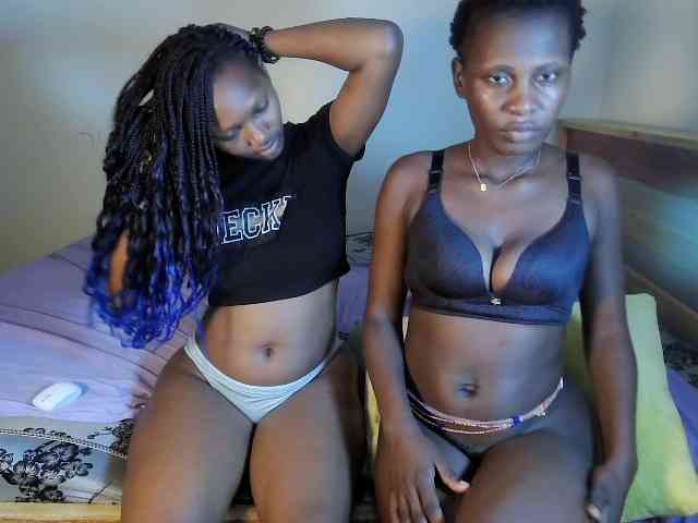 LavishQueens webcam