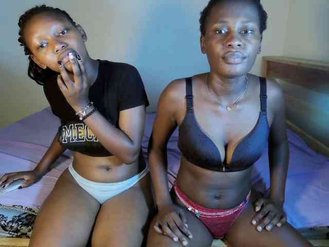 LavishQueens webcam