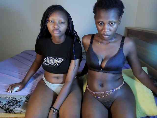 LavishQueens webcam