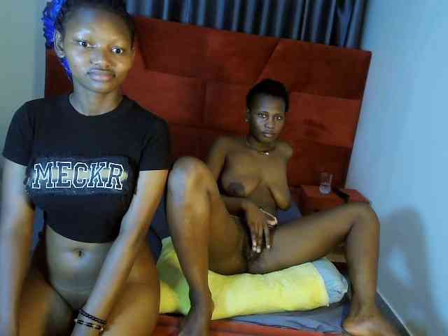 LavishQueens webcam
