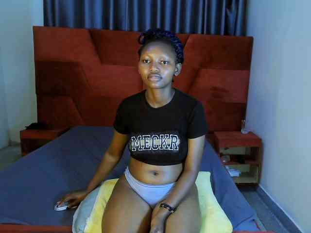 LavishQueens webcam