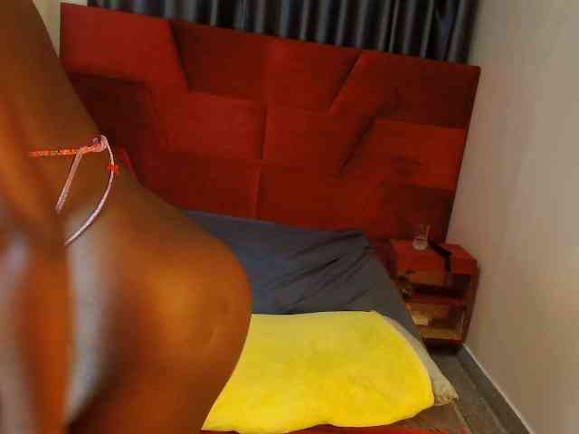 LavishQueens webcam