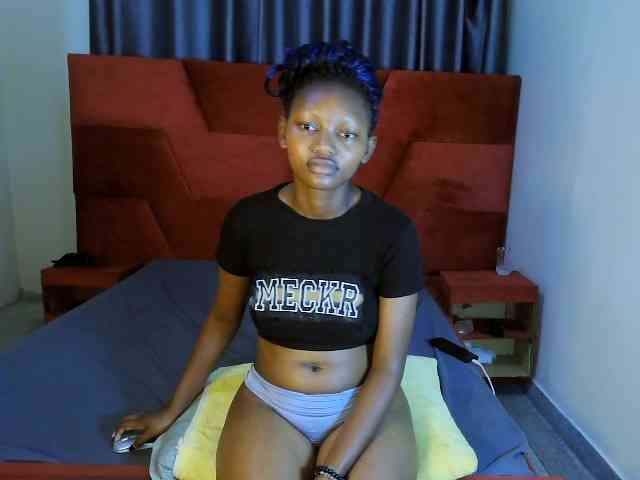 LavishQueens webcam