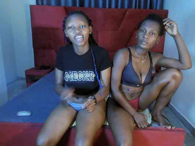 LavishQueens webcam
