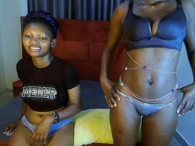 LavishQueens webcam